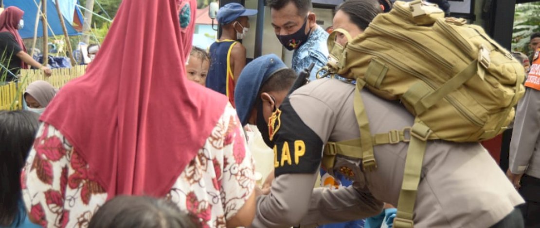 Pengungsi Gempa Majene Butuh Air Bersih, Danyon Gas Turunkan Water Treatment