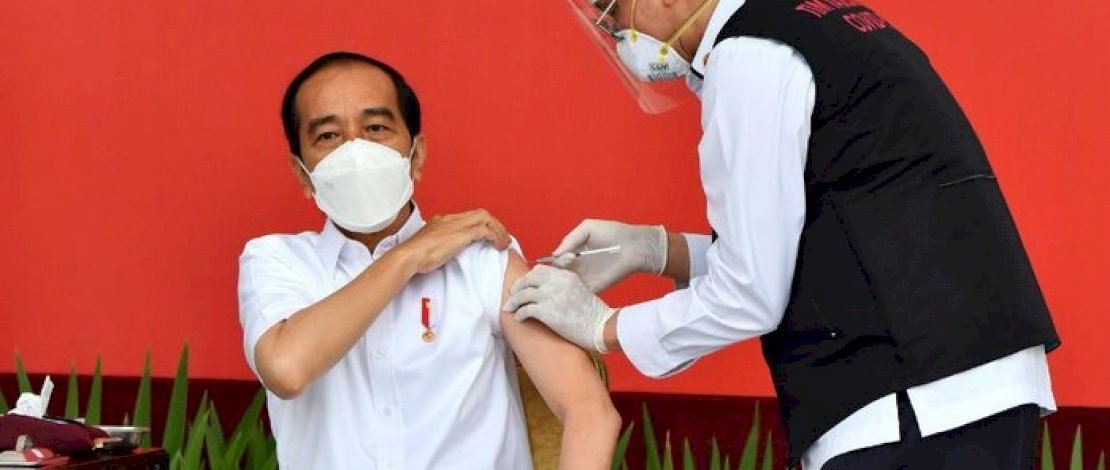 Presiden Jokowi saat divaksin corona pertama. IST Presiden Jokowi saat divaksin corona pertama. IST