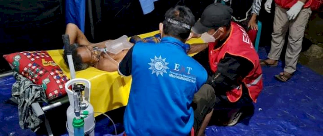 Relawan Muhammadiyah di lokasi bencana gempa bumi Sulbar.