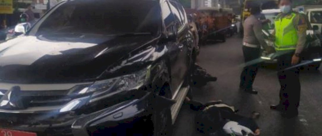 Lakalantas yang menewaskan seorang pengendara sepeda motor di Jl AP Pettarani, dekat flyover.