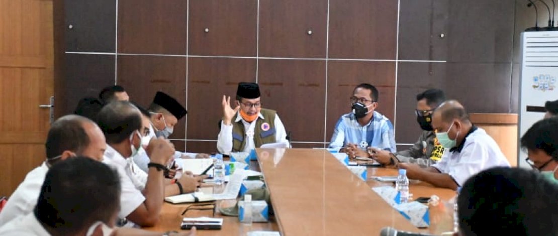 Rapat Koordinasi Percepatan Penanganan Covid-19, Rabu (27/1/2021), di Ruang Rapat Wakil Bupati Luwu Utara