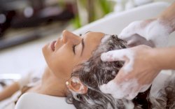 Perlukah Keramas Setiap Hari?