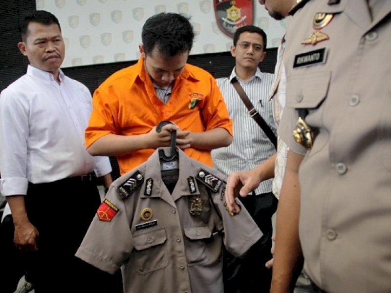 Ngaku Berpangkat Kombes, Polisi Gadungan Nikahi Gadis Pujaannya