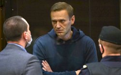 Pengadilan Rusia Jatuhkan Hukuman Penjara Lebih 3 Tahun pada Alexei Navalny