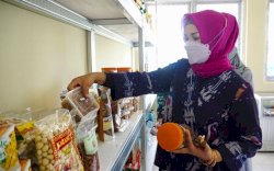 Lies F Nurdin Kungjungi Koperasi Wanita Masagena