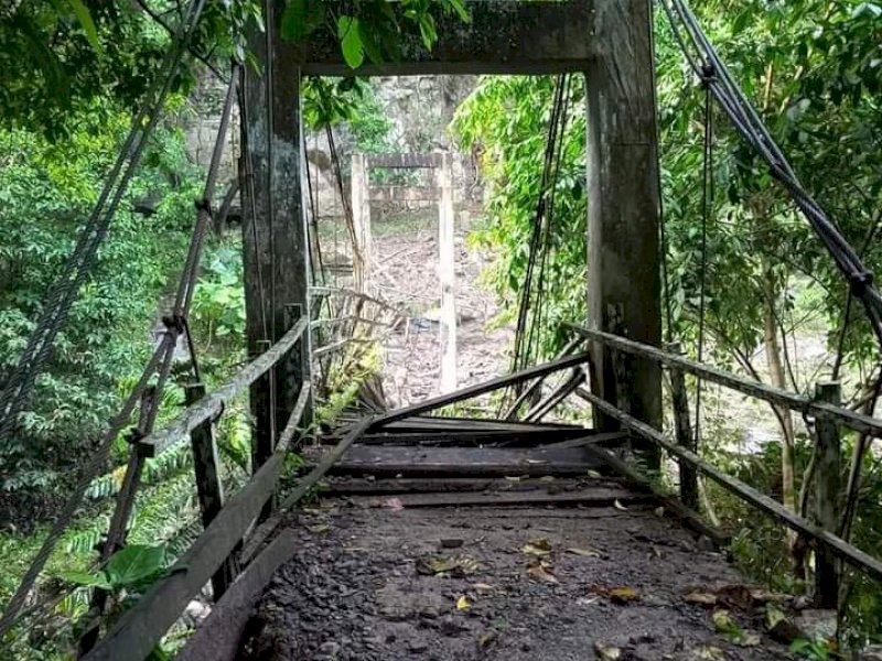Dua Desa di Pinrang Terisolir Akibat Jembatan Putus