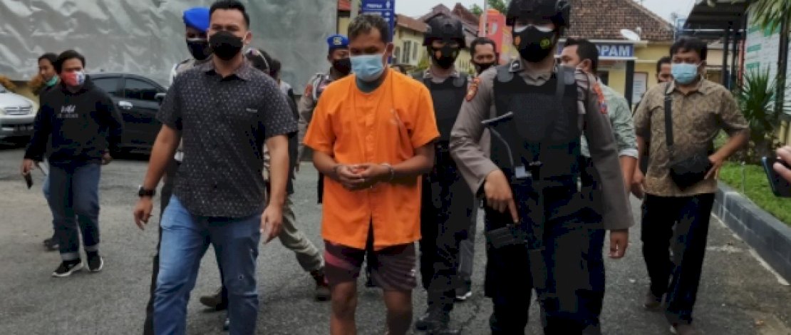 Cerita Remaja Threesome Bareng Ibu dan Sang Pacar, Adik Juga Jadi Korban