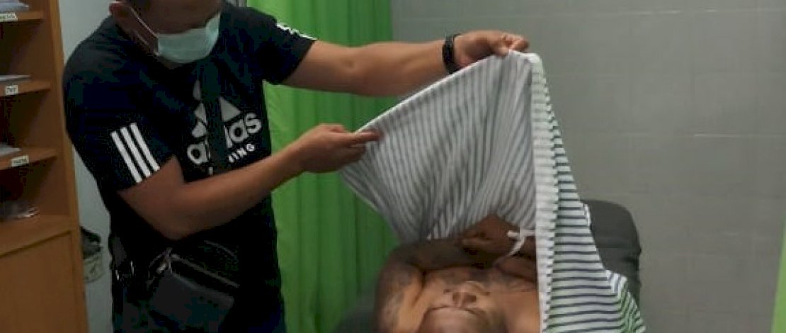 Korban pembusuran disemayamakan di RS Grestelina, dan para terduga pelaku saat ditangkap di Jl Sultan Alauddin.