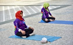 Lies F Nurdin: Yoga Olahraga Pilihan di Tengah Pandemi