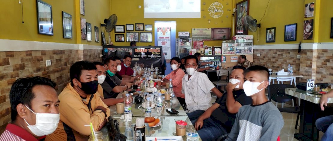 Masih Suasana HPN, Dandem POM Makassar Ngopi Bareng Jurnalis