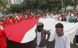 Meski Kecewa, LSI Sebut Masyarakat Indonesia Percaya Demokrasi