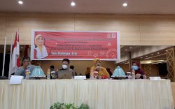 Yeni Rahman Sosialisasi Perda Penyelenggaraan Pendidikan