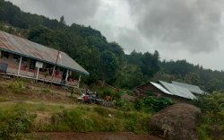 Catatan Perjalanan Relawan Menembus Dusun Terpencil di Bone, Sampaikan Bantuan Al-Quran dari Donatur