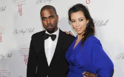 Kim Kardashian Ajukan Gugatan Cerai Terhadap Kanye West