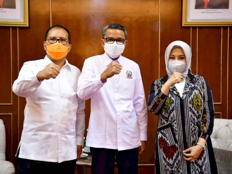 Bantah Tak Harmonis, DP - Fatma Silaturahmi ke Nurdin Abdullah Jelang Pelantikan