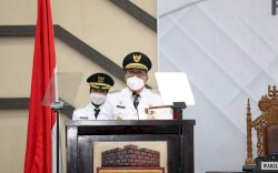 Penggalan Puisi Danny-Fatma untuk Warga Makassar