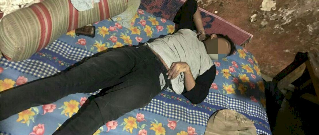 Jasad Enrico diduga bunuh diri dengan meminum sianida.