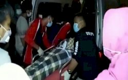 Keluarga dan Selebgram Jemput Jasad Ari Pratama di RS Bhayangkara