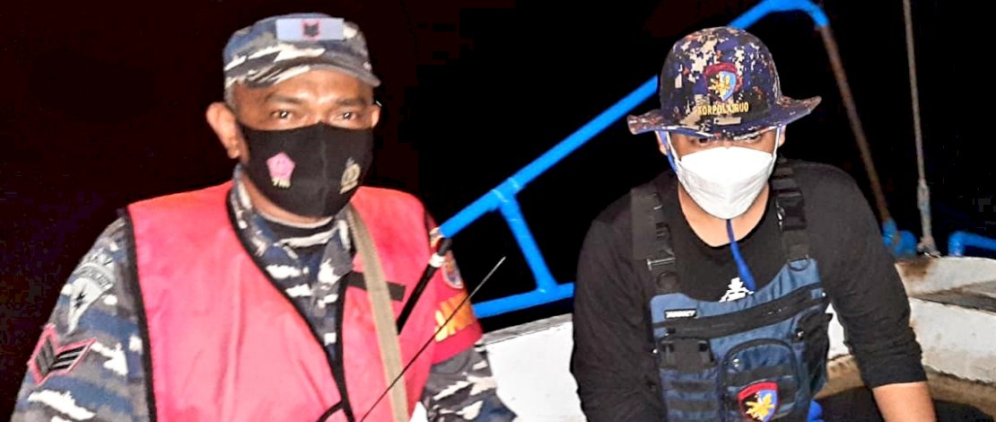 TNI AL dan Basarnas Selamatkan Nelayan Jeneponto yang Sembilan Jam Terombang-Ambing di Tengah Laut