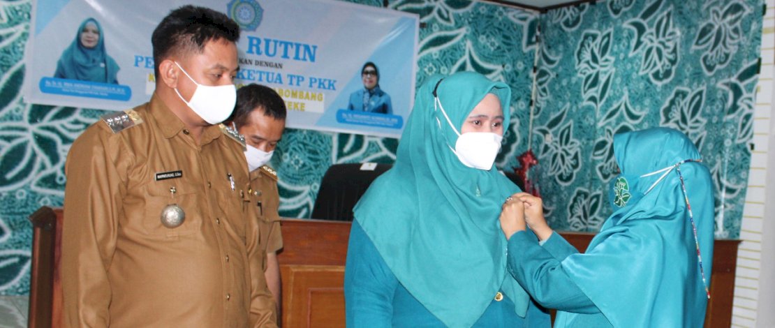 Pagi Tadi, Irma Andriani Syamsari Resmi Melantik Lima Pengurus PKK di Kab Takalar