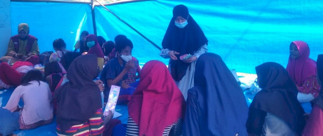 Dosen FEB Unismuh Makassar dan Peneleh Research Institute, berkolaborasi menggelar Abdi Guru untuk Mamuju.