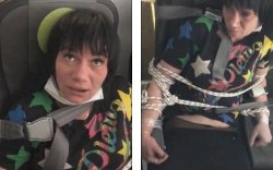 Wanita ini Diikat di Kursi Pesawat Karena Buka Pakaiannya Selama Penerbangan