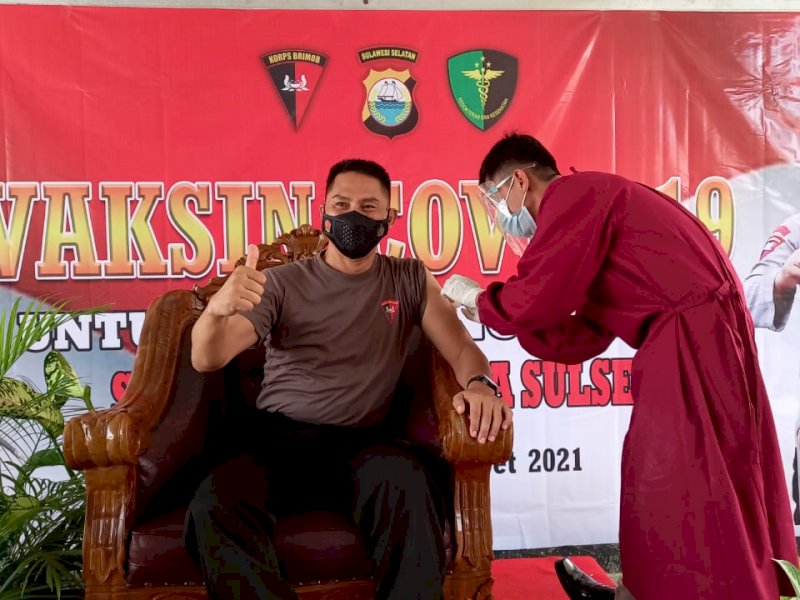 Dukung Program Vaksinasi , Batalyon C Pelopor Ikutkan 50 Personelnya