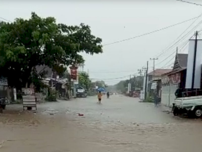 Makassar dan Sejumlah Wilayah di Sulsel Tergenang, Macet di Mana-mana
