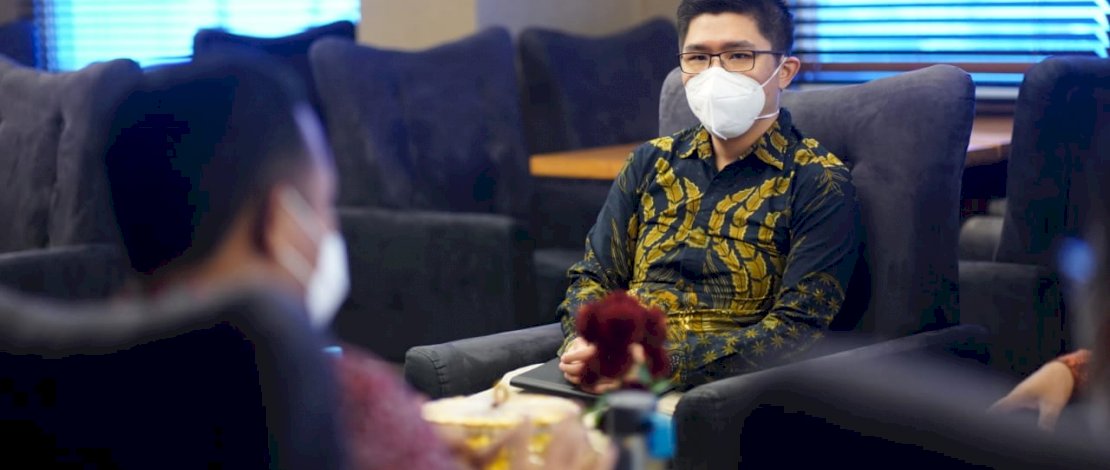 Andi Sudirman Sulaiman, menemui sejumlah anggota Badan Pekerja Sinode Gereja Toraja.