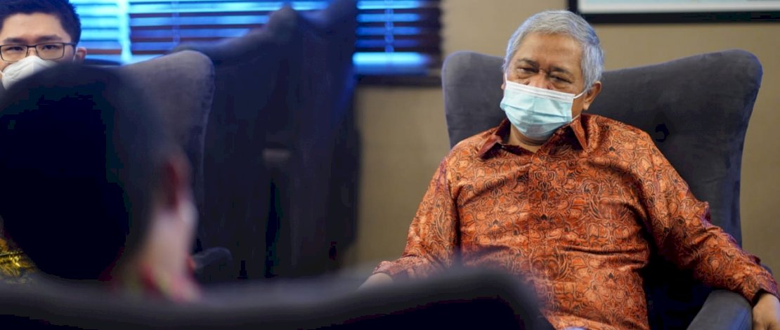 Andi Sudirman Sulaiman, menemui sejumlah anggota Badan Pekerja Sinode Gereja Toraja.