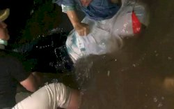 Sepeda Motor Menyentuh Tiang Listrik Saat Banjir, Mahasiswi di Makassar Tewas Tersengat