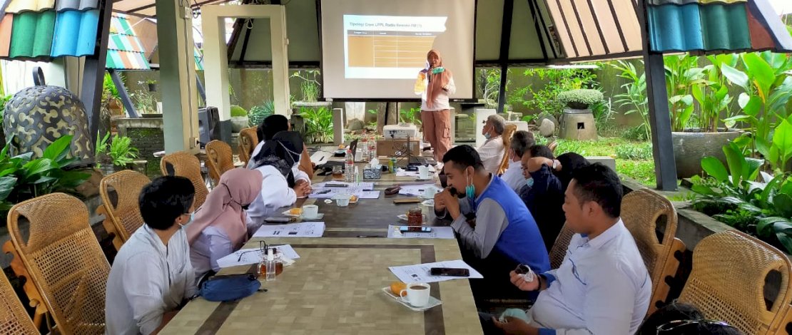 Tingkatkan Mutu Program Siaran, LPPL Radio Rewako Fm Gelar Raker