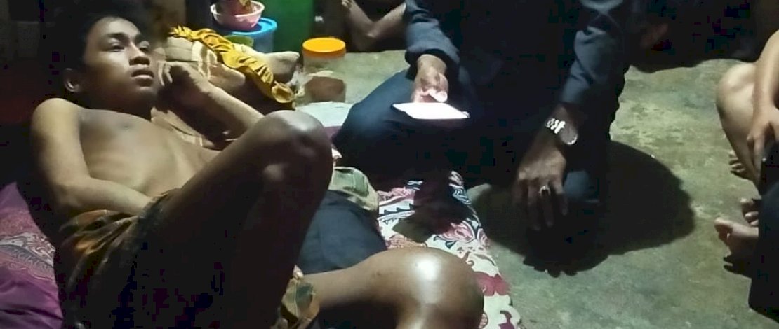 Agung Sucipto (20), warga Dusun Poreang, Desa Poreang Kecamatan Tana Lili, Kabupaten Luwu Utara menderita tumor ganas