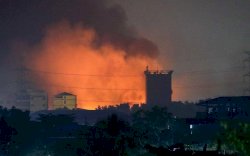 28 Orang Tewas di Myanmar, Pabrik China Dibakar