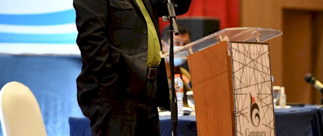 Sekrpov Sulsel, Abd Hayat saat membuka sosialisasi Covid-19 tahun 2021.