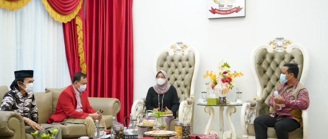 Plt Gubernur Sulsel, Andi Sudirman Sulaiman, menerima kunjungan Tim Kaukus Masjid 99 Kubah.