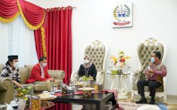 Plt Gubernur Pertegas Komitmennya Rampungkan Masjid 99 Kubah