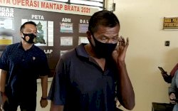 Main Hp Saat Diajak Bicara, Pria Parepare Ini Dihujani 5 Tikaman Badik