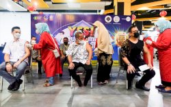 5.000 Karyawan Hotel dan Restoran di Sulsel Divaksin Covid-19