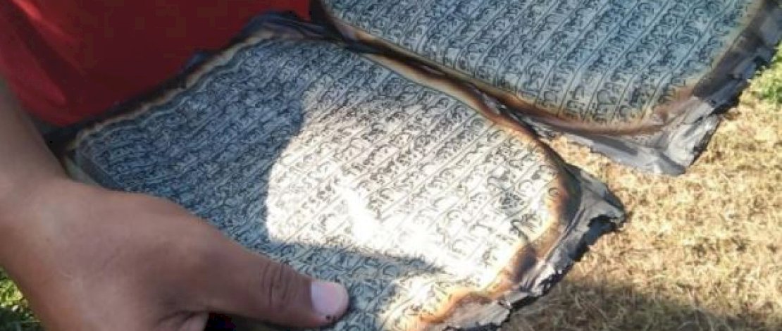 Al-Qur'an masih ditemukan utuh.