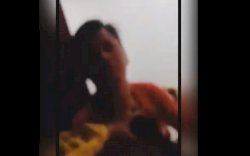 Video Detik-detik Suami Pergoki Istrinya Selingkuh dengan Oknum Polisi di Dalam Kamar