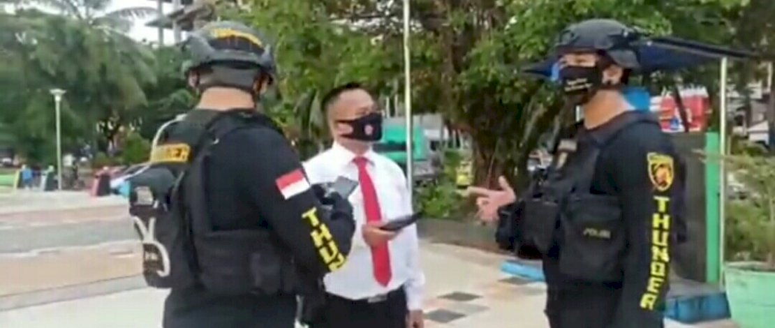 Detik-detik penangkapan Tandianus di Ajungan Pantai Losari.