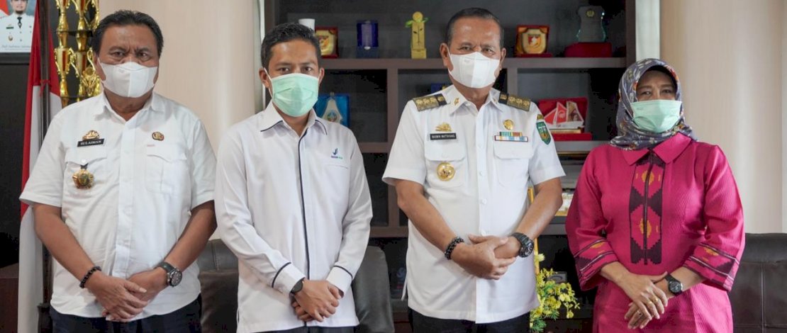 Bupati Luwu, H Basmin Mattayang.