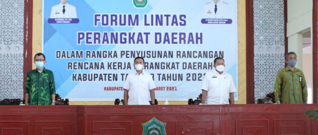 Suasana pembukaan forum lintas perangkat daerah dalam rangka penyusunan rancangan rencana kerja perangkat kabupaten Takalar tahun 2022, yang berlangsung di Gedung Islamic Centre, Takalar, Jumat (26/3/2021) pagi.