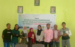 Peduli Lingkungan, PB IPMAS Daur Ulang Sampah Jadi Papingblok