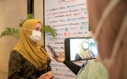 Peduli Media dan Pers, Indah Putri Indriani Dapat Penghargaan dari SMSI