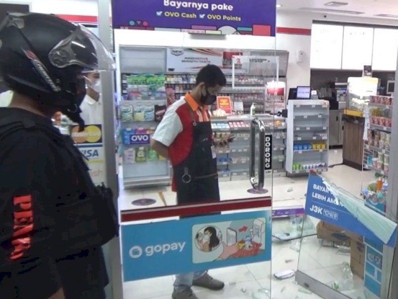 Gara-gara Pertikaian Wanita, Minimarket di Makassar Diserang OTK, Satu Pengunjung Terluka