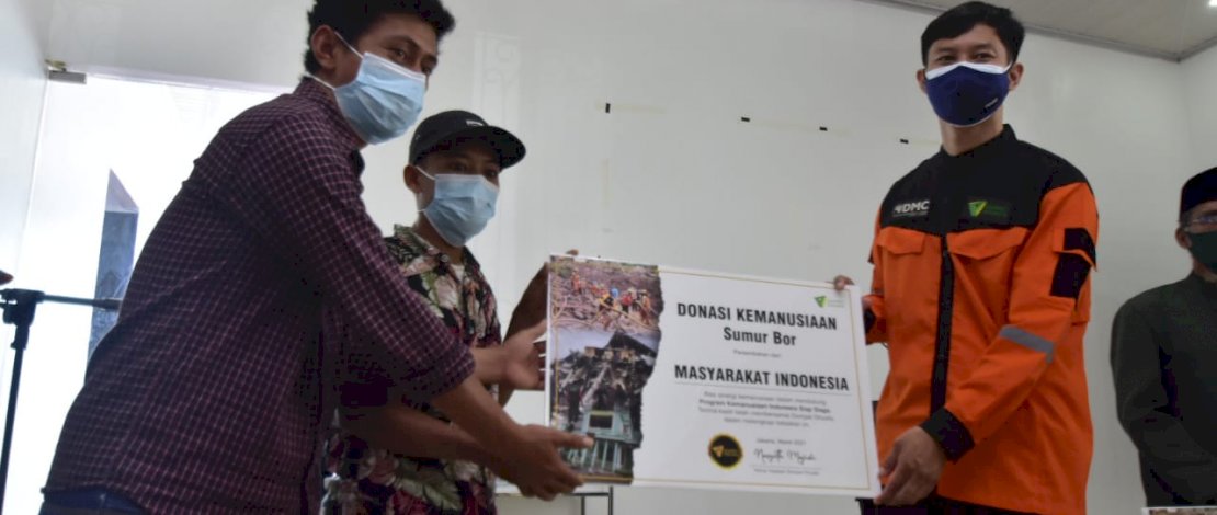 Serah Terima Donasi Kemanusiaan dan peresmian RS Lapangan untuk Masyarakat Mamuju Sulawesi Barat 