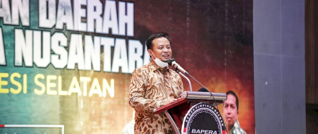 Plt Gubernur Sulsel Andi Sudirman Sulaiman usai melantik pengurus Bapera Sulsel.