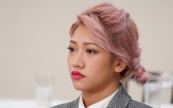 Pria ini Didenda Rp1,1 Juta atas Komentar Kasar di Media Sosial Seleb yang Bunuh Diri